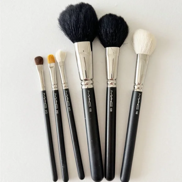 MAC Makeup Brush Bundle - Picture 2 of 2